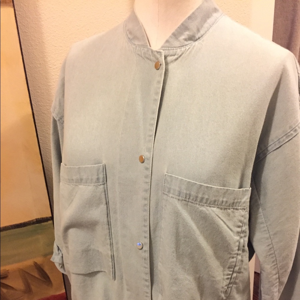 ZARA denim shirt/jacket! Snap buttons light wash - Picture 2 of 6